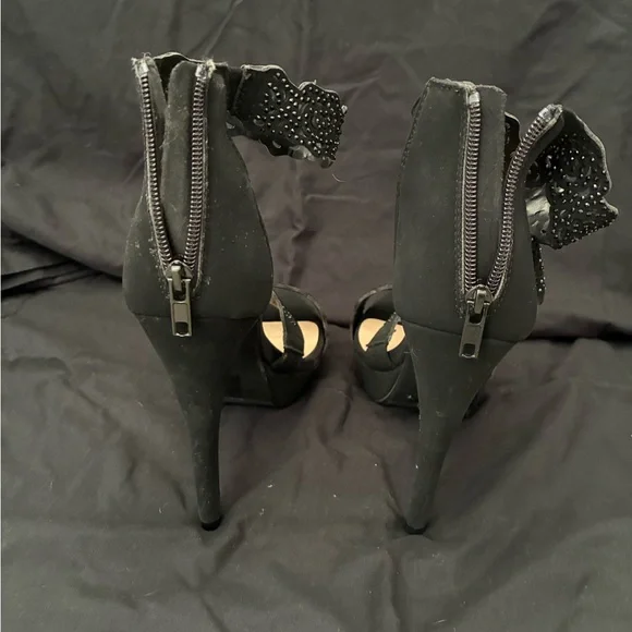 Marco Republic Elegant Heela with Lace Detailing - Picture 3 of 5